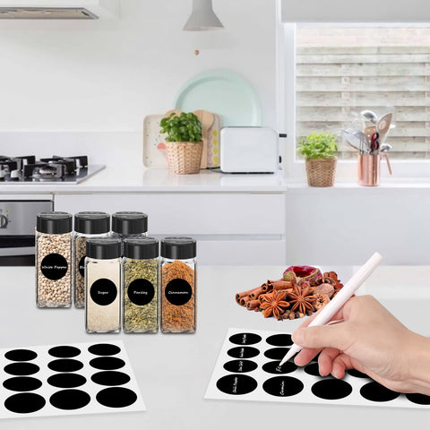 Saiveina bottle brush makes cleaning easy after refilling.