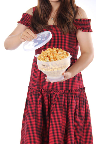 Salbree microwave-ready popper ready to create quick, customizable popcorn snack.