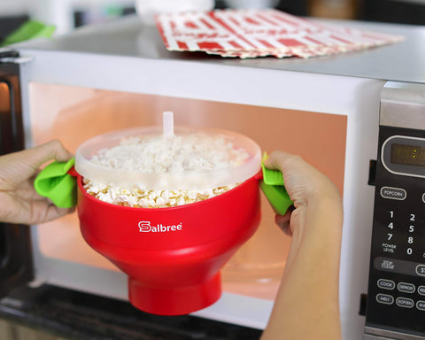 Salbree popcorn popper folds flat for compact storage