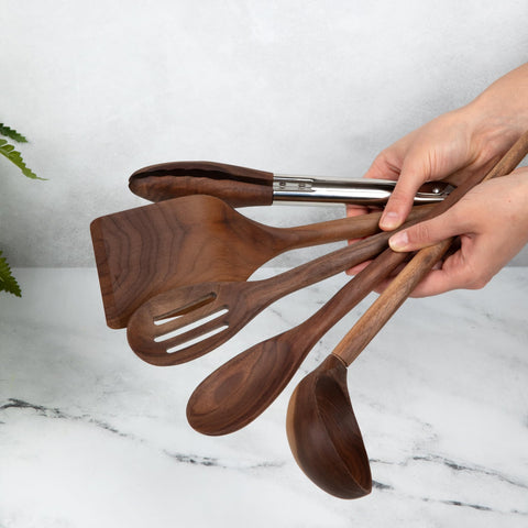 Salt & York ladle: deep bowl for soups with precise pouring.