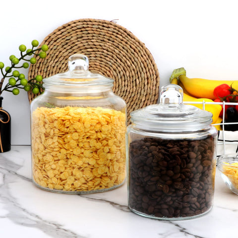 Salzesfalls pantry display shows compact, organized jars on a kitchen shelf.
