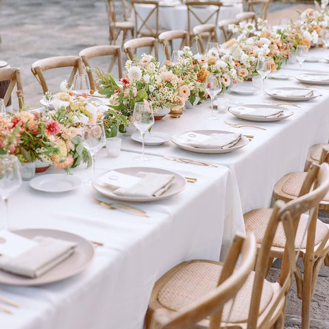 Sancua durable coated fabric reduces wrinkles for fast table styling