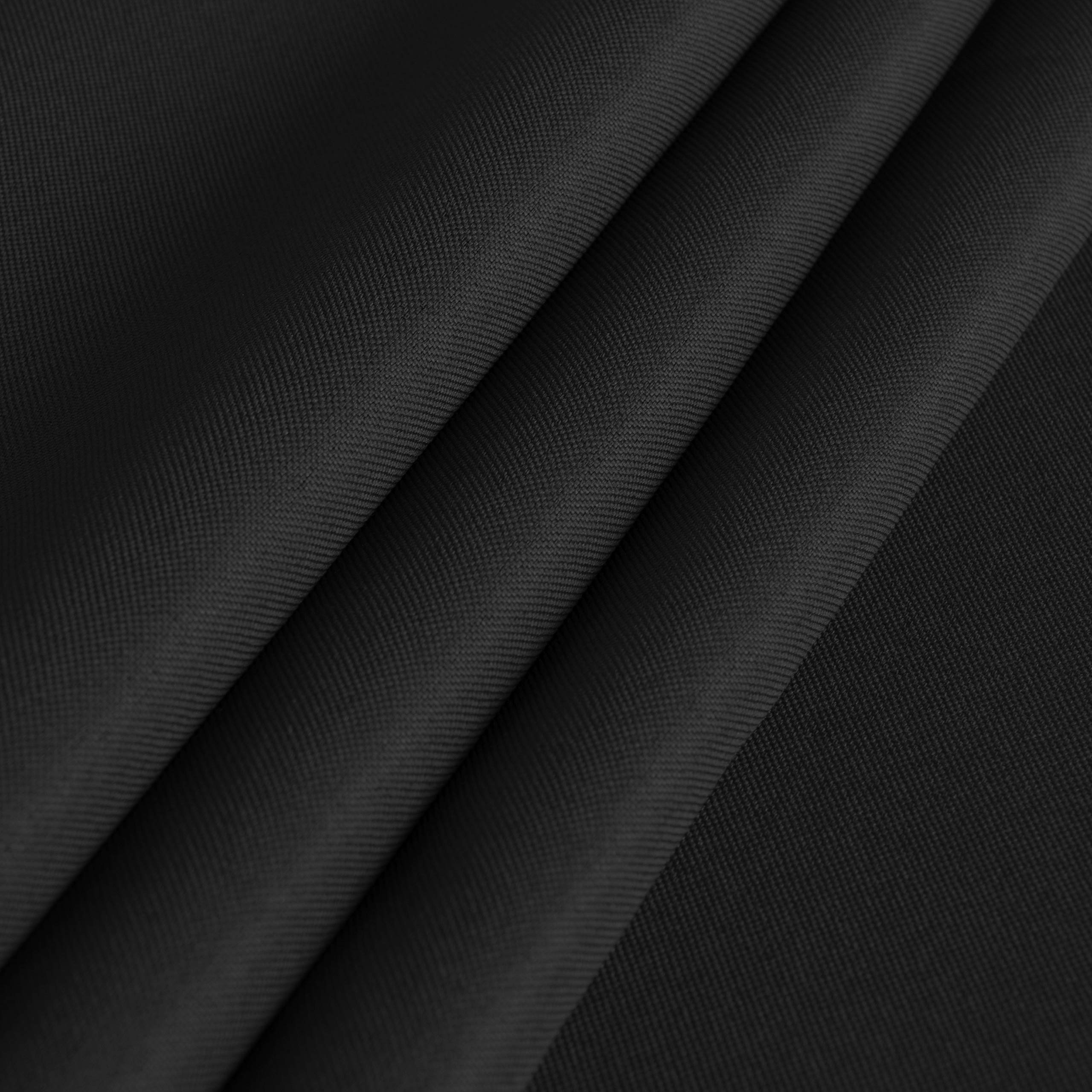 Sancua tablecloth is machine washable for simple cleanup after events.