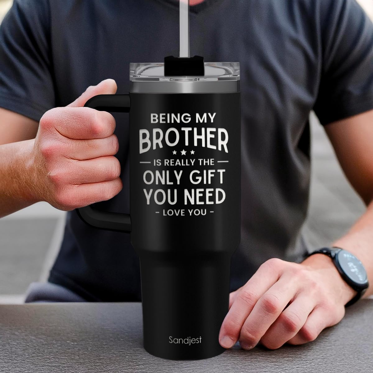 SANDJEST 40 oz capacity reduces refills throughout the day.