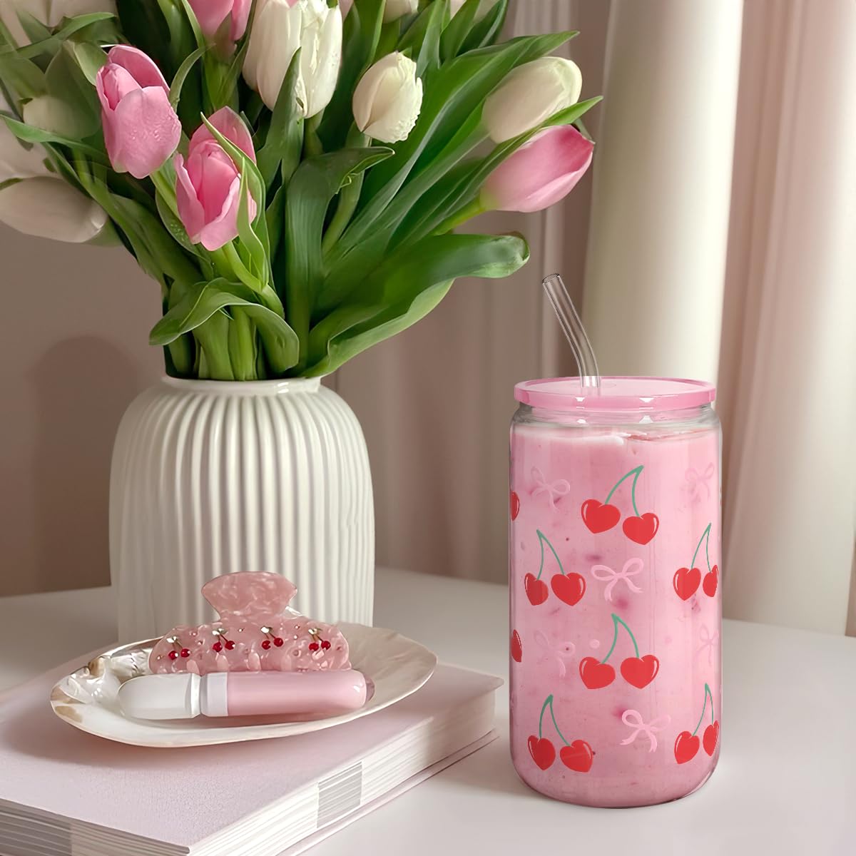 SANDJEST acrylic lid glass tumbler combines elegance and easy cleanup.
