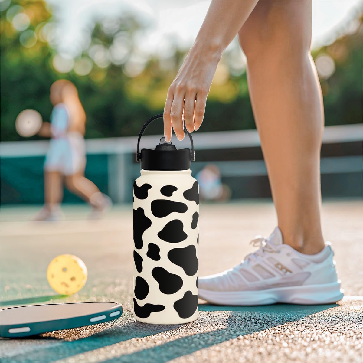 SANDJEST Cow Print Bottle 32oz durable stainless steel for long-lasting use.