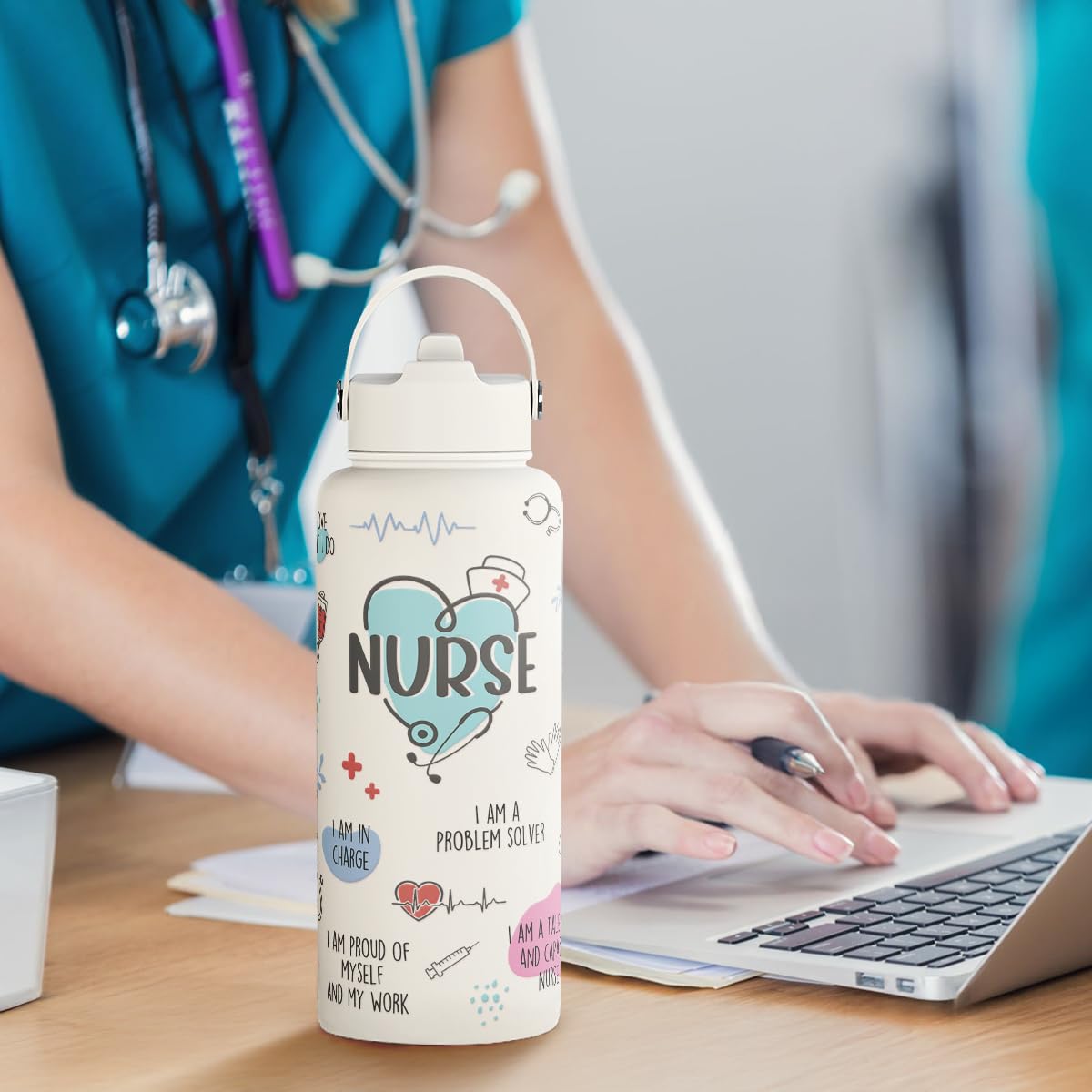 SANDJEST Nurse Water Bottle supports hydration during long shifts.