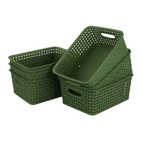 Sandmovie green basket with mesh design supports fast drying after use.