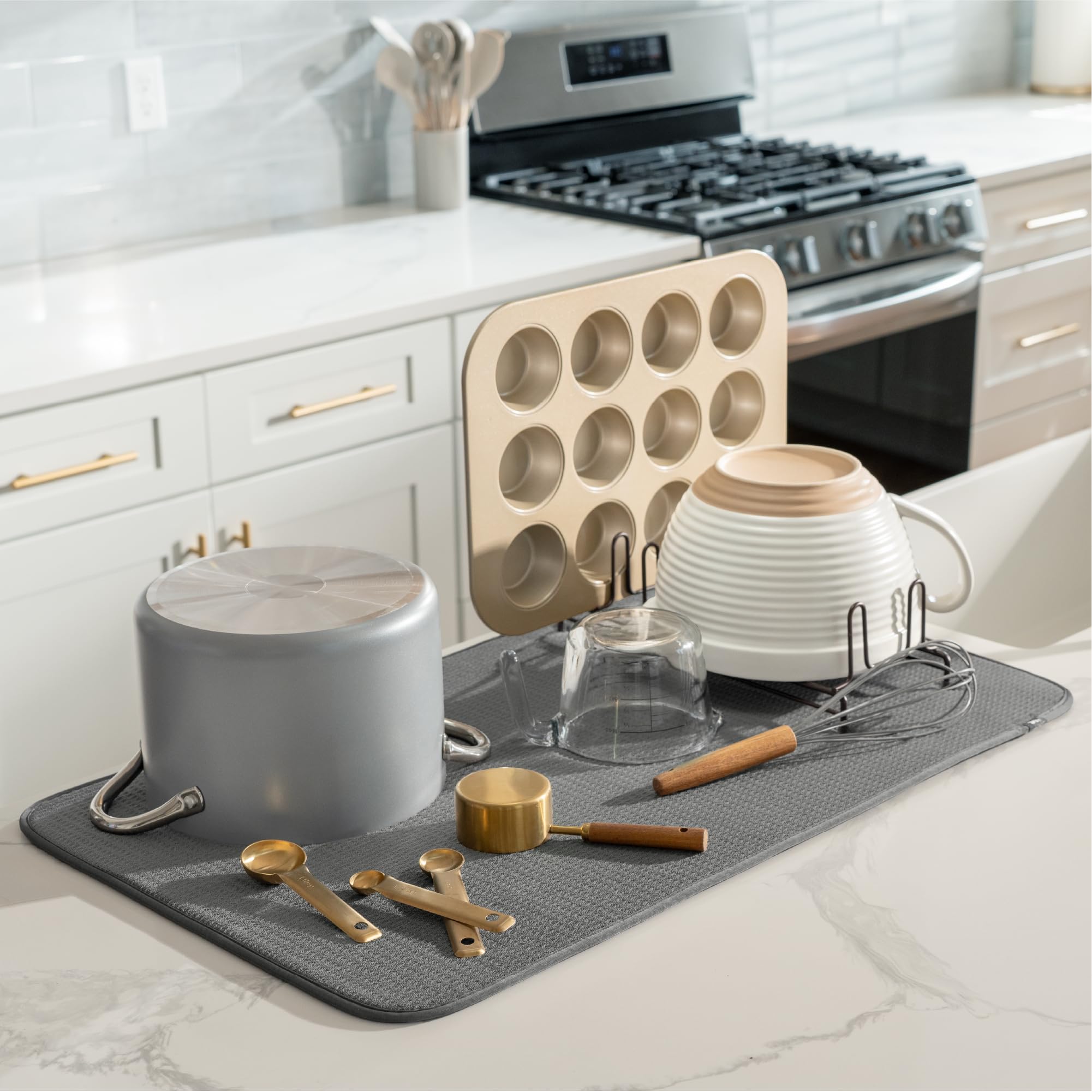 S&T INC charcoal mat under dishes cushions delicate glassware for safer drying