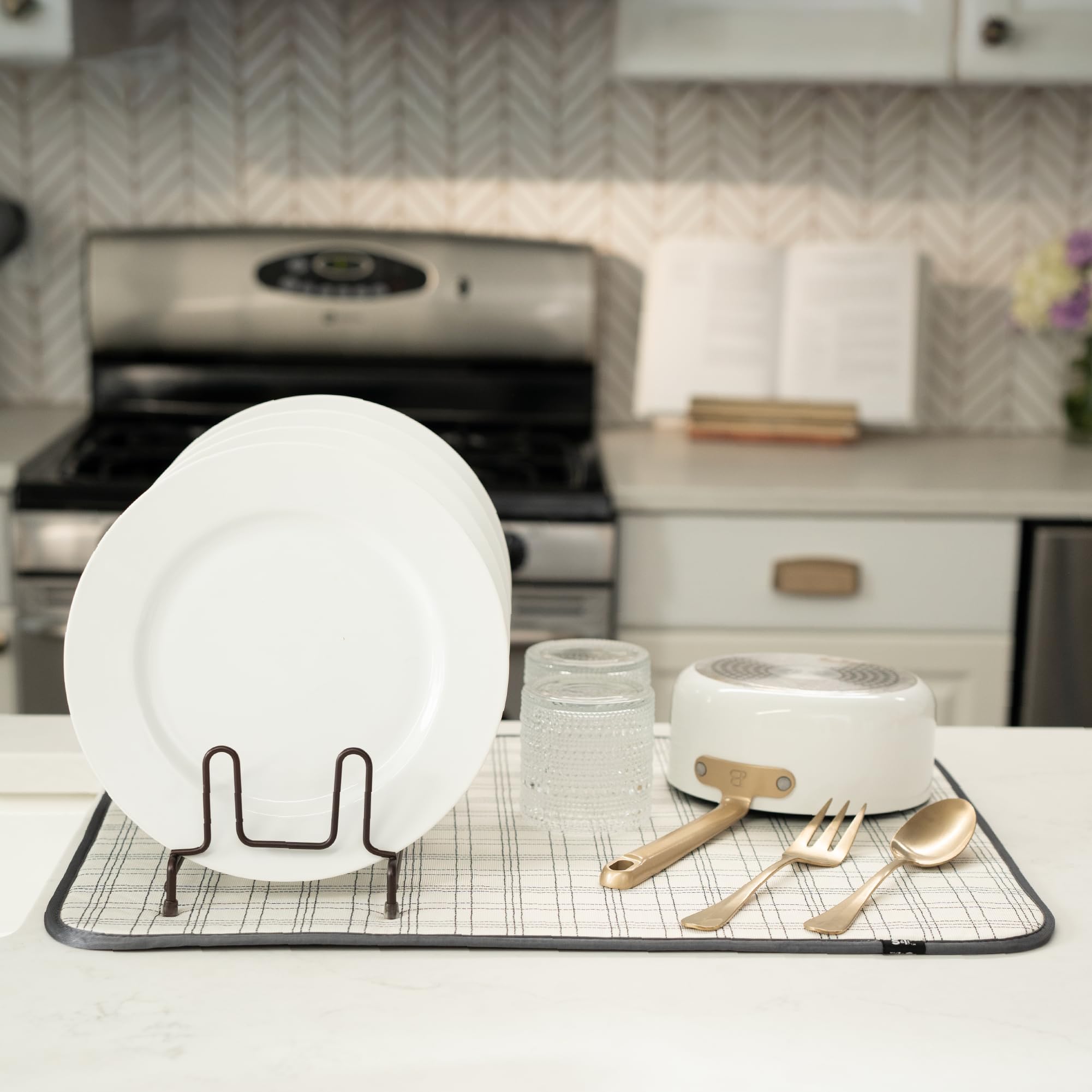 S&T INC. Dish drying mat fits under racks to catch drips.
