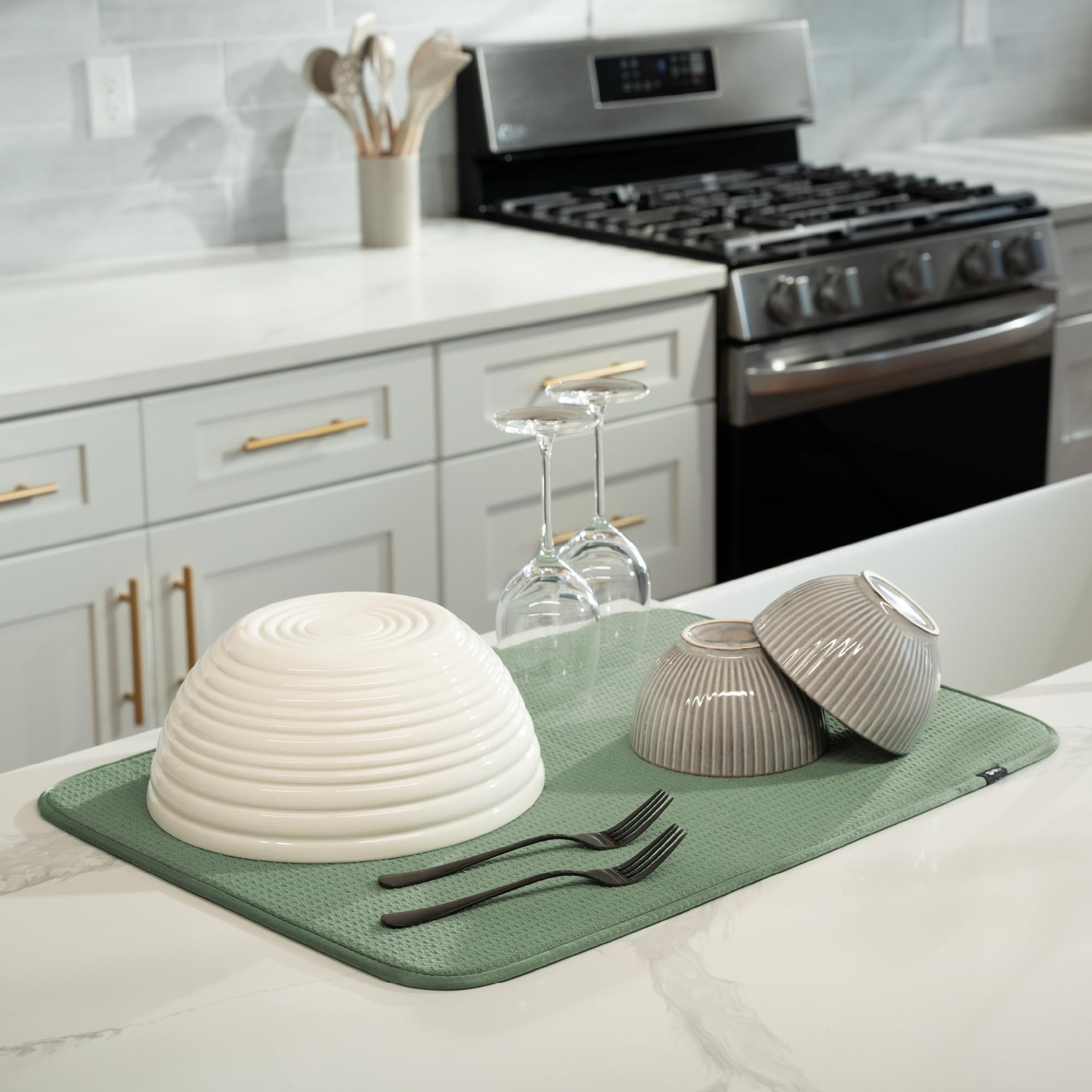 Sandt Inc Dish Drying Mat XL cushions delicate dishes and glassware.