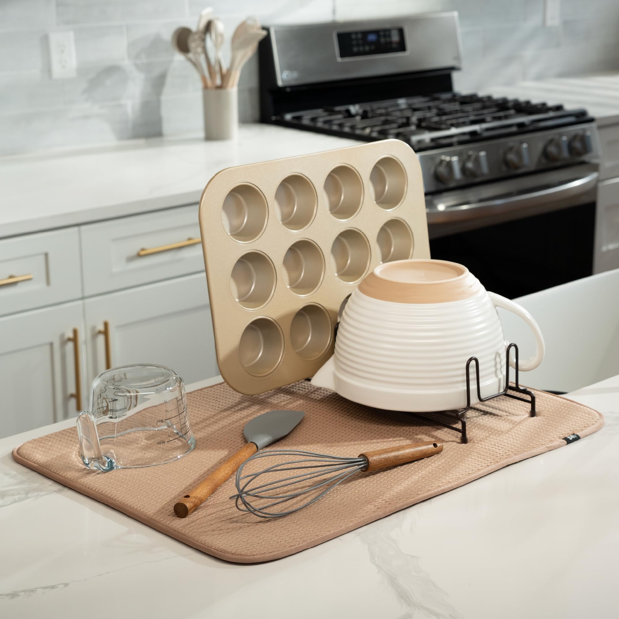 S&T INC. kitchen counter mat absorbent microfiber keeps countertops clean and dry.