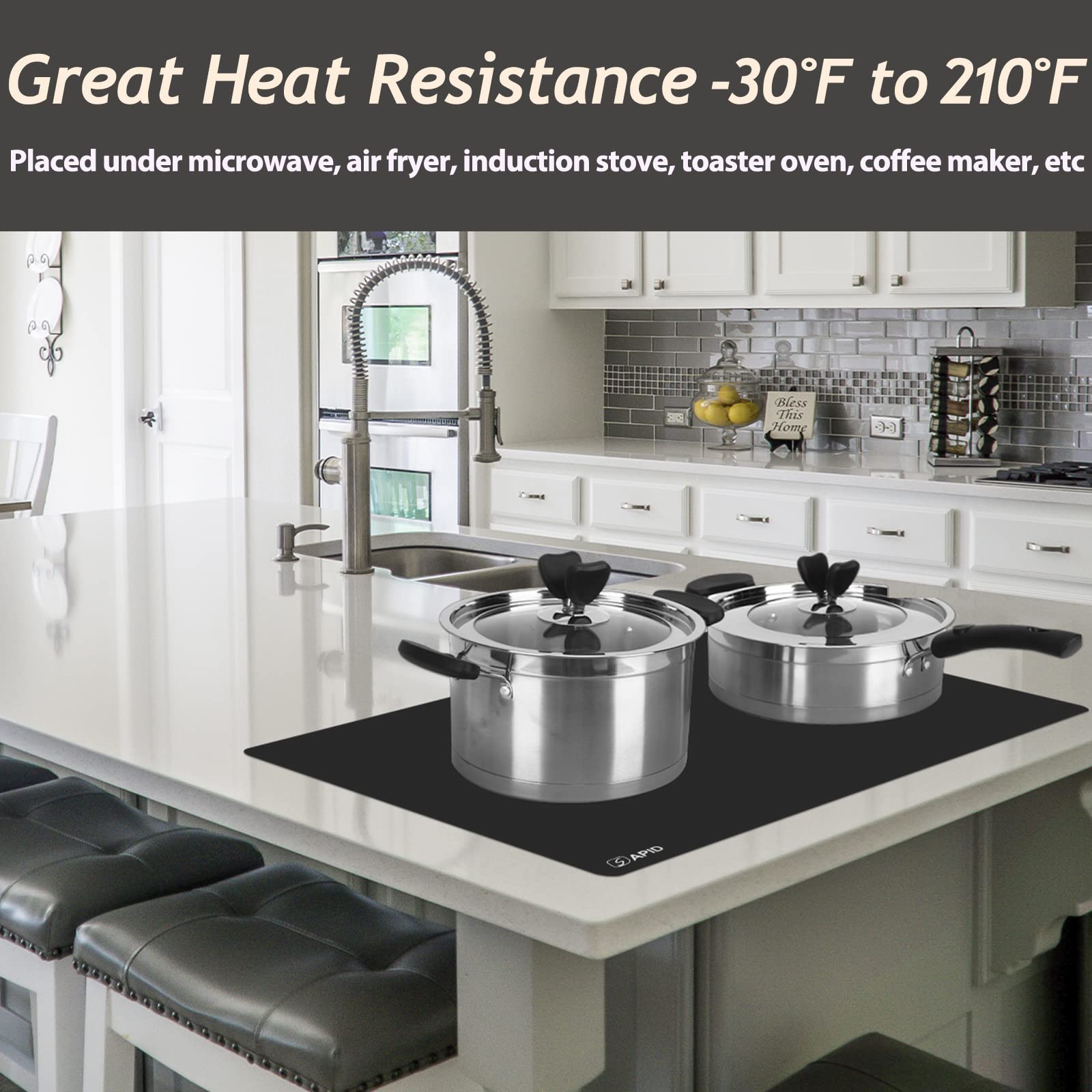 SAPID washable silicone mat easy to wipe clean after spills.