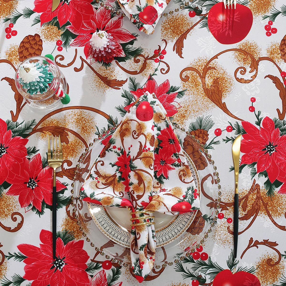 SASTYBALE pinecone detail brings natural holiday charm.