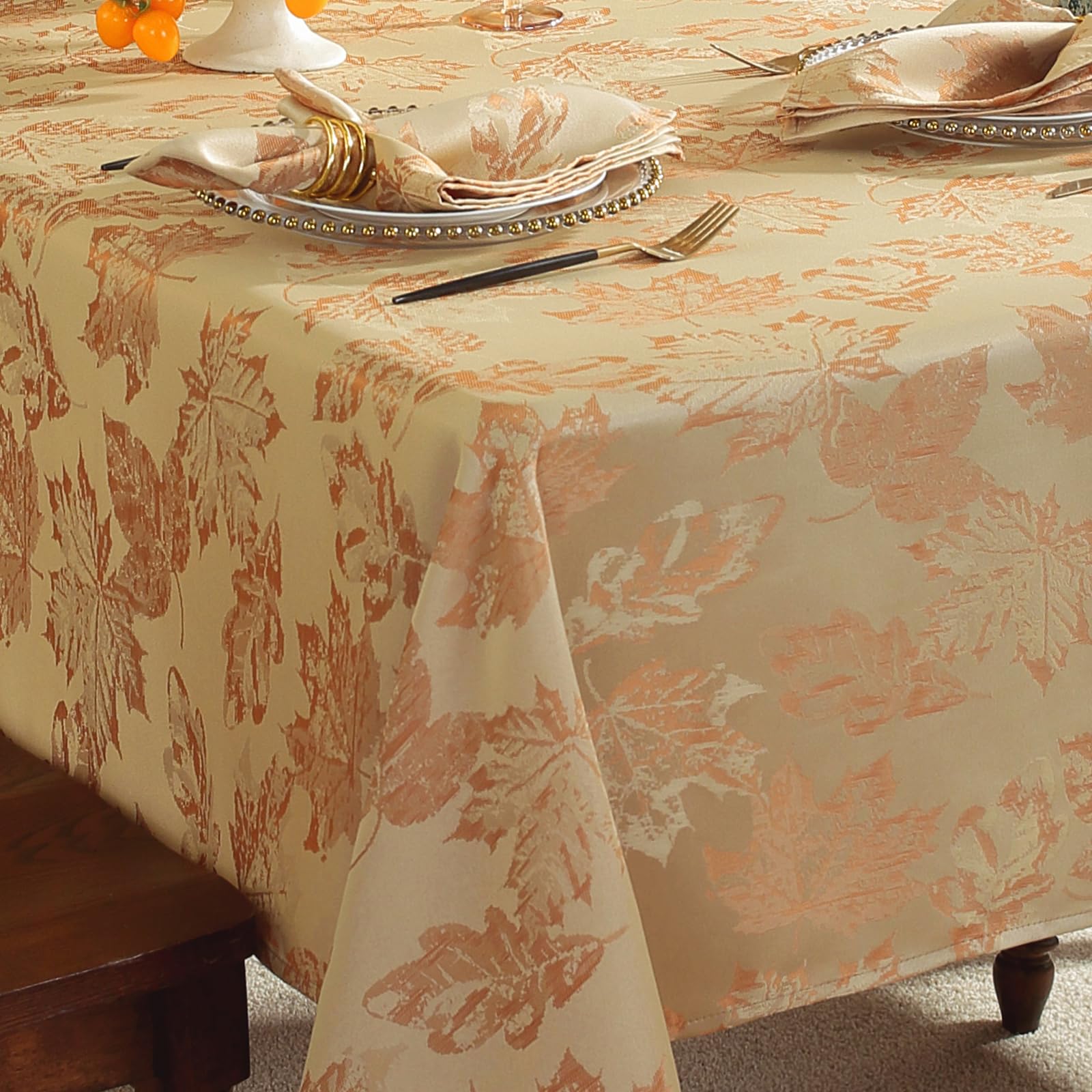 SASTYBALE fall tablecloth with maple leaves on beige/gold, adding autumn charm.