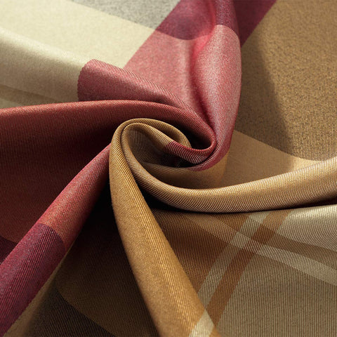 SASTYBALE wrinkle-resistant fabric for a neat, ready-to-use table.