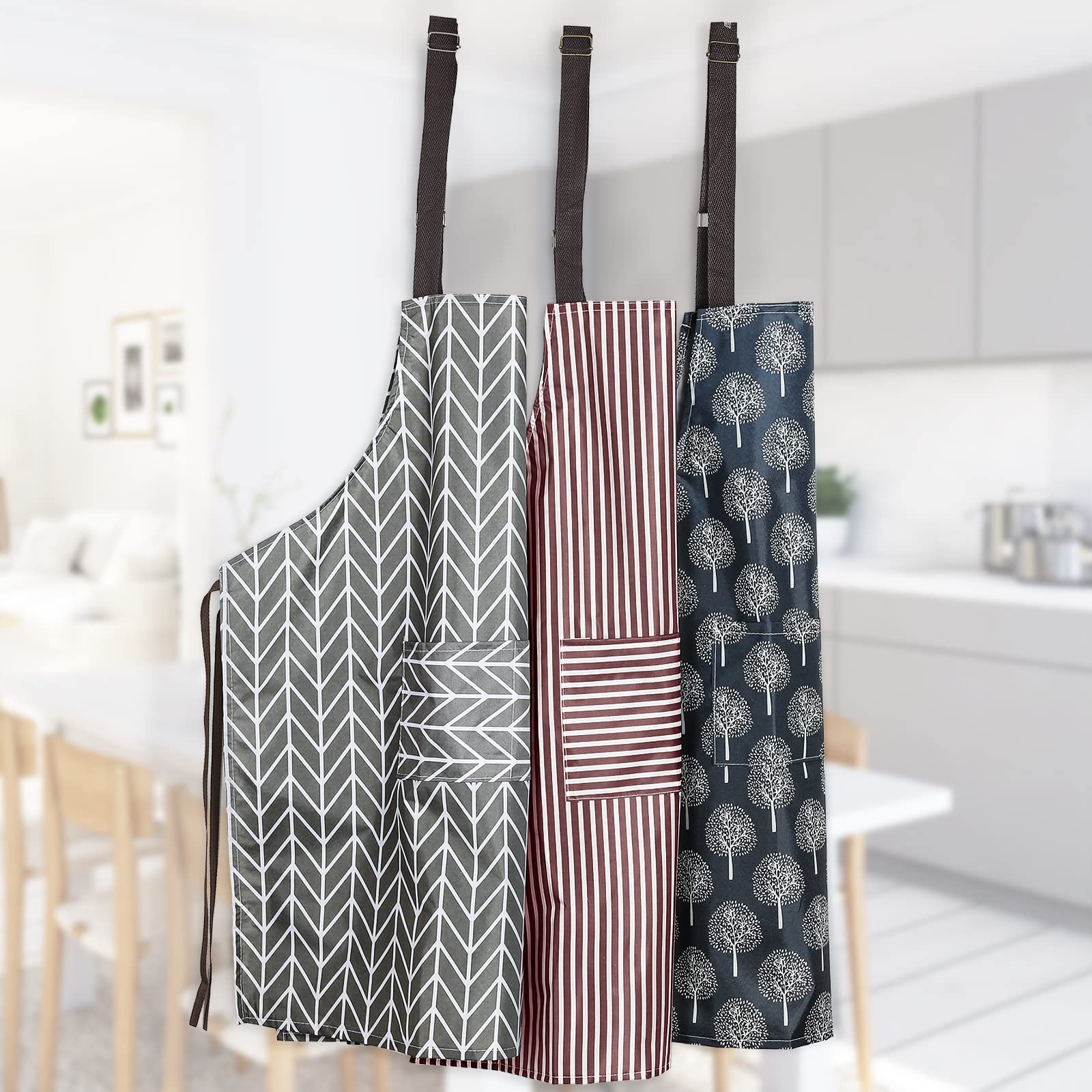 SATINIOR bib apron daily use scene with pockets in action