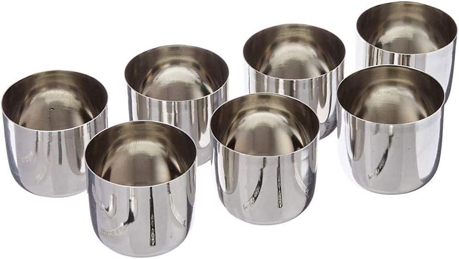 Satre 8-2x8-2x3-2-inch spice box dimensions highlight space-saving organization.
