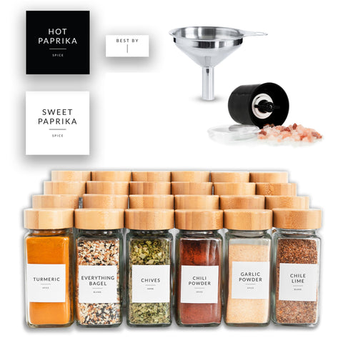 Savvy & Sorted spice label stickers help identify jars at a glance.
