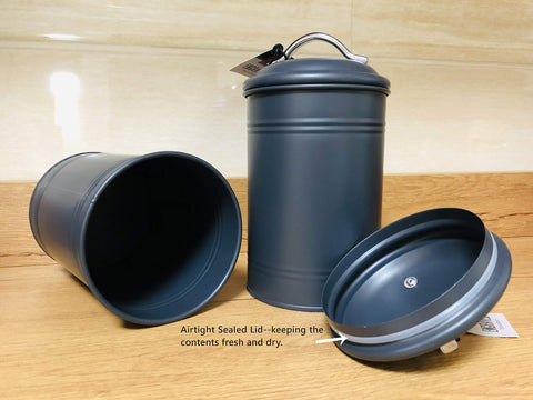 Schonee capacity keeps coffee, sugar, and tea fresh.