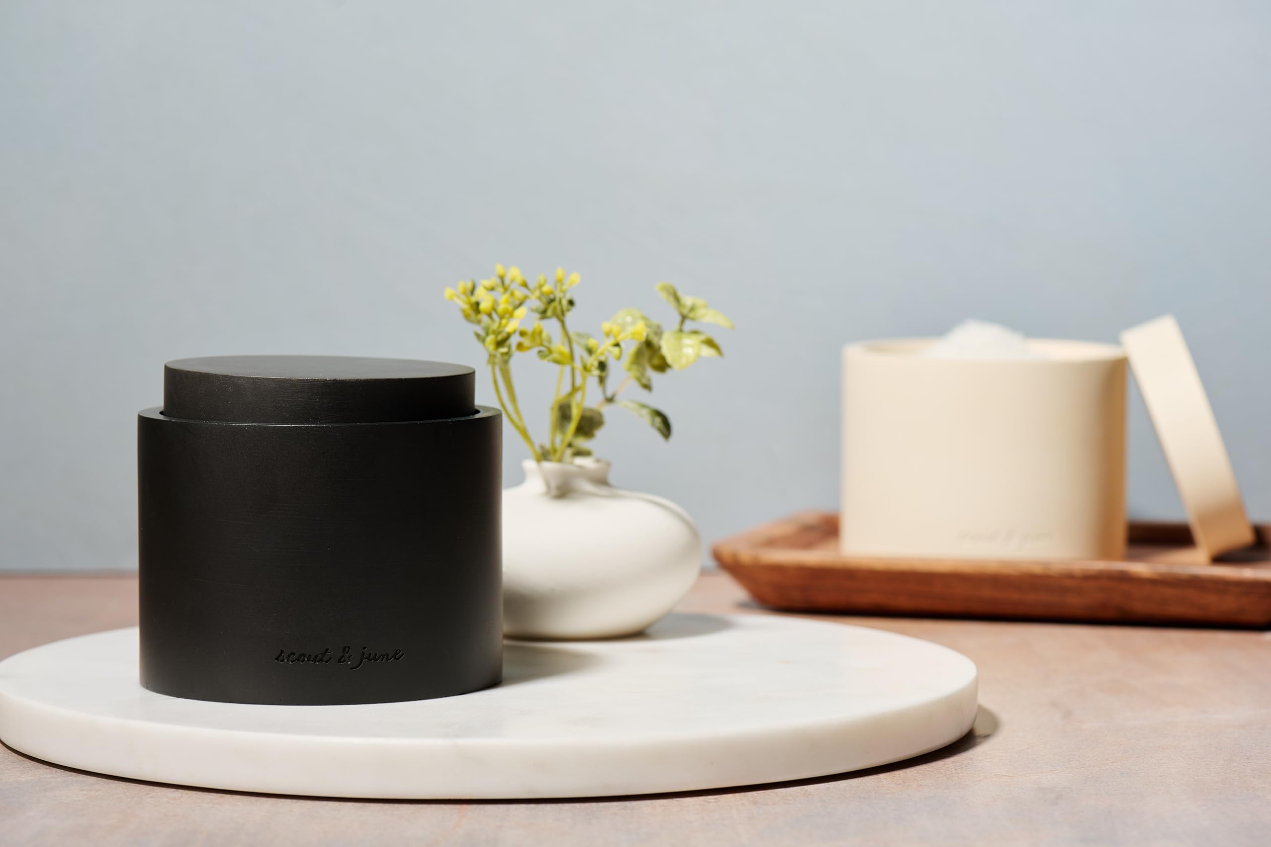 7-ounce capacity makes seasoning quick and convenient.
