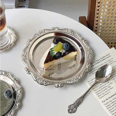 Seek Rare compact kitchen tray for stylish everyday use.