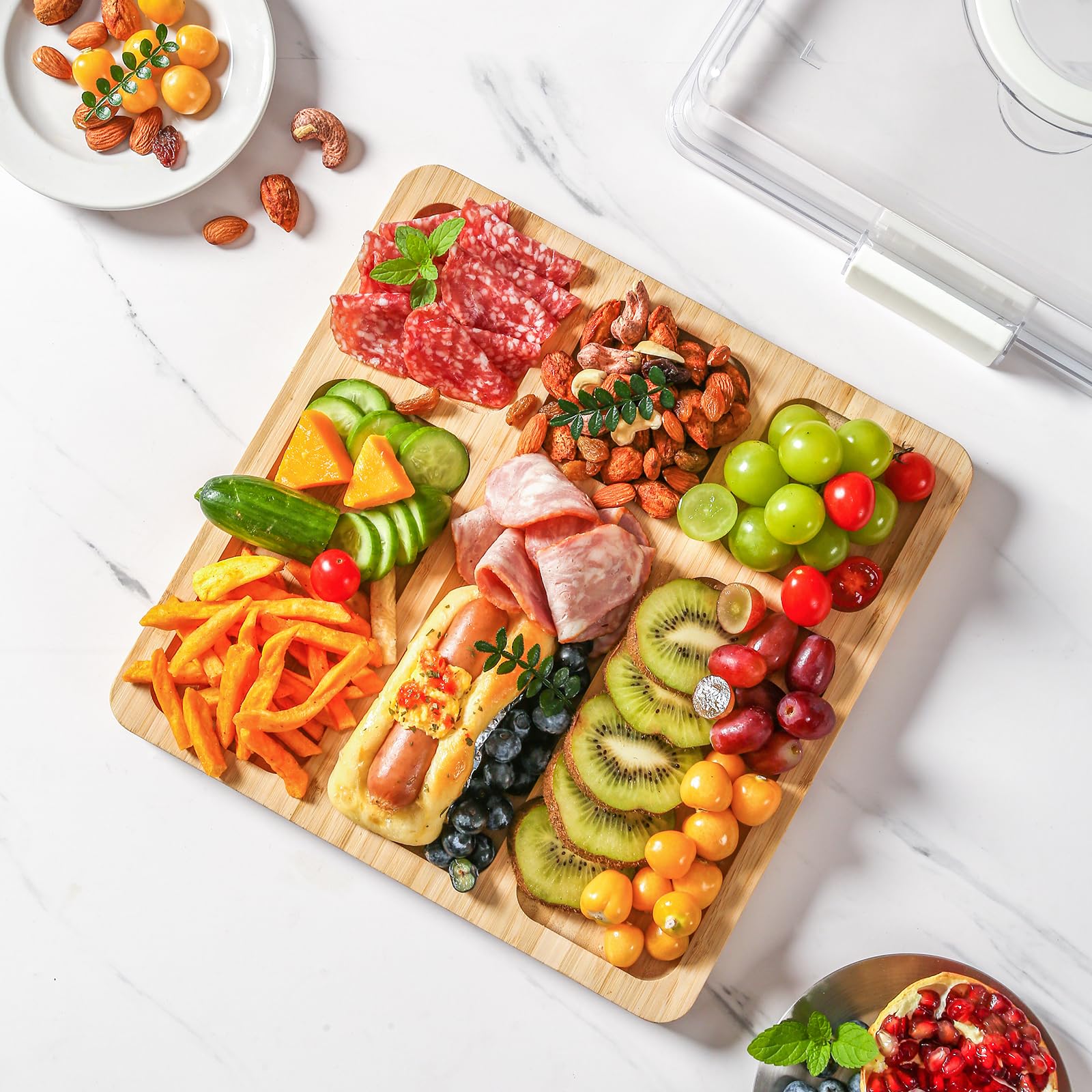 SEFILENCE portable snackle box ideal for picnics, camping, and travel.