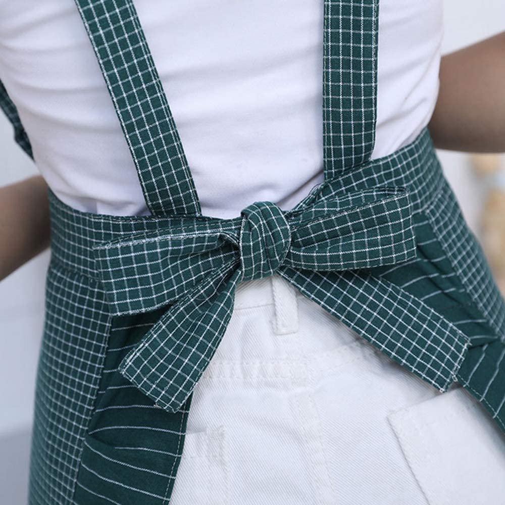 Sefiron Princess Apron suited for cooking, baking, gardening, and cafe tasks.
