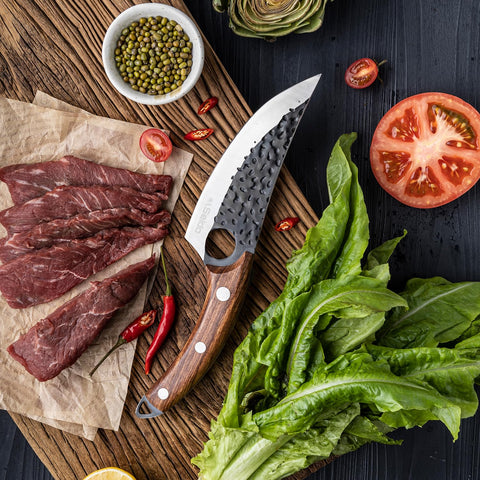 Kyodai high-carbon blade shows sharp edge.