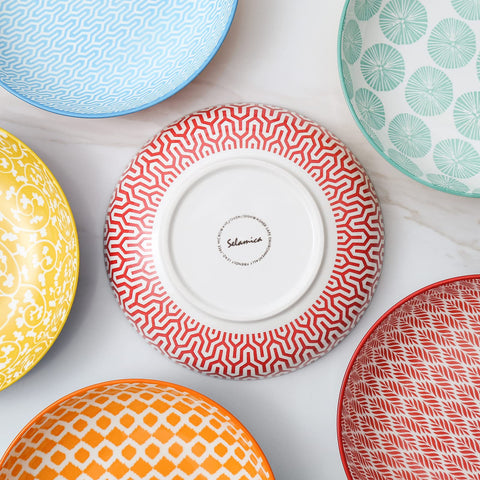 Selamica bowls color variety display enhances dining presentation.
