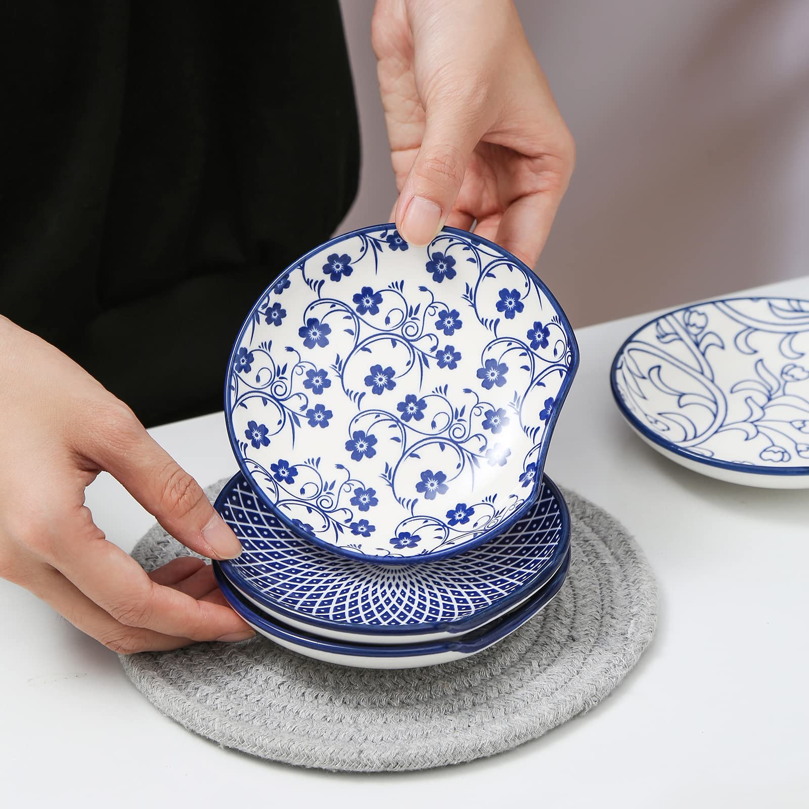 Selamica dishwasher-safe spoon rest for easy cleanup after meals