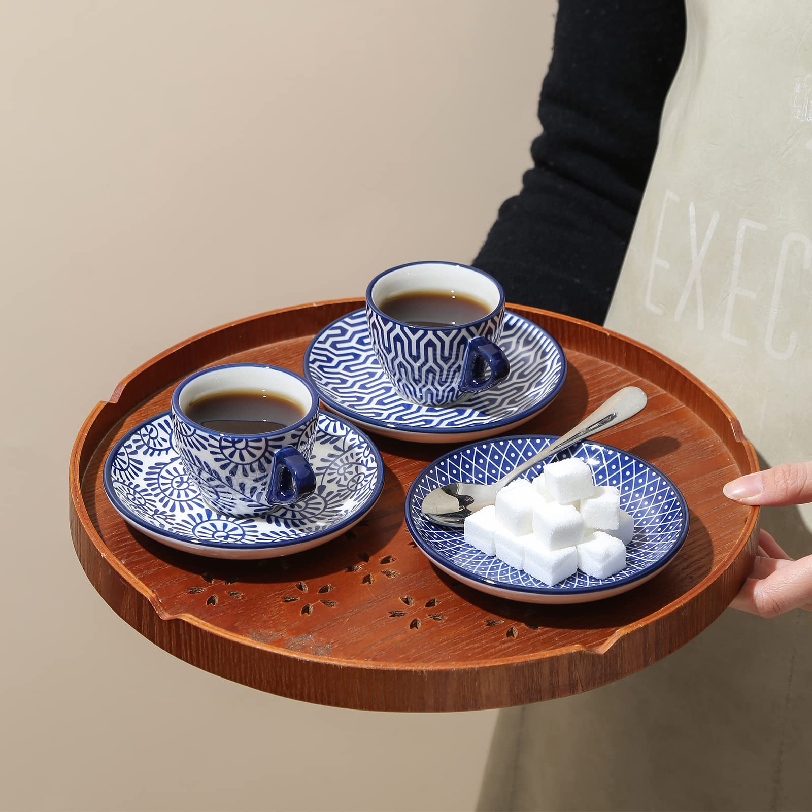 Selamica gift-ready coffee set makes a stylish present for coffee lovers.