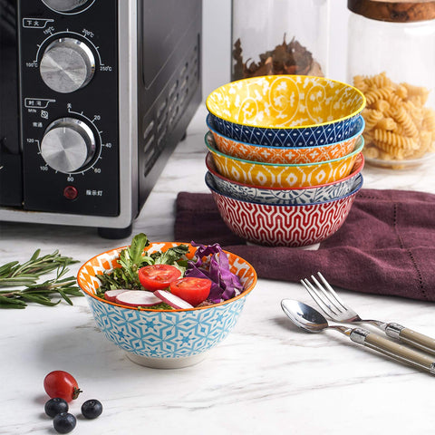 Microwave and dishwasher safe, practical for quick reheats and easy cleaning.