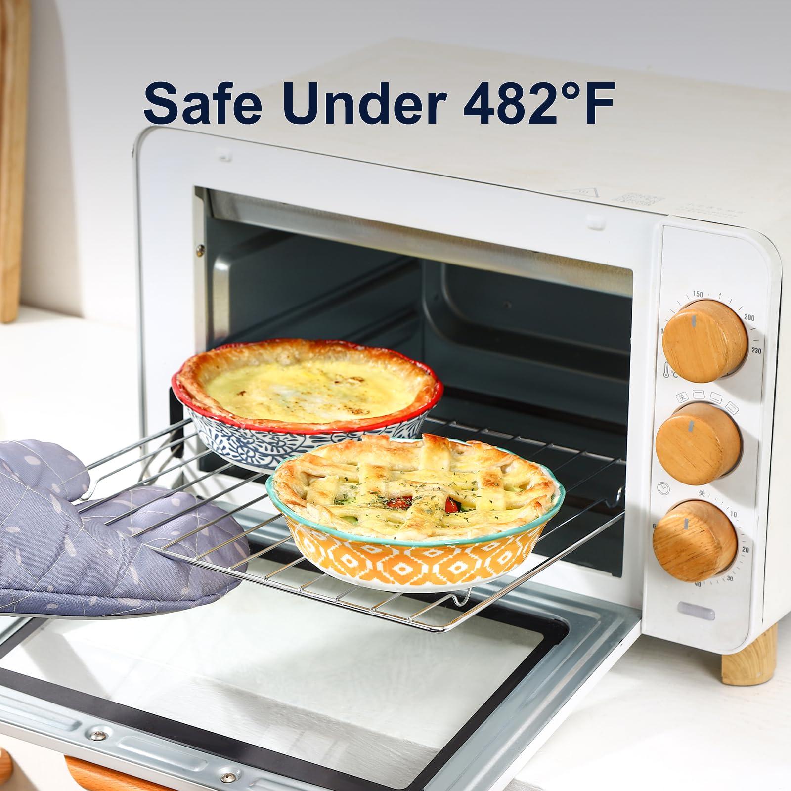 Selamica glaze ensures a smooth surface that cleans easily after baking.