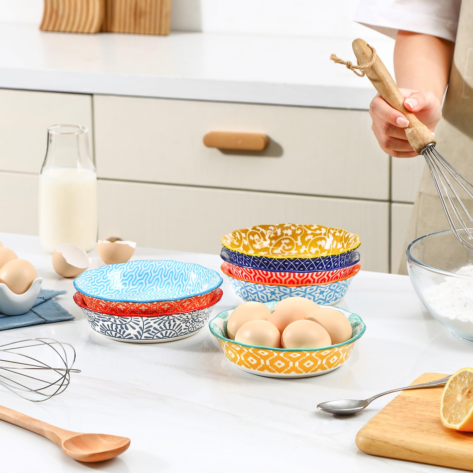 Selamica mini pie pans make a thoughtful gift for bakers and guests.