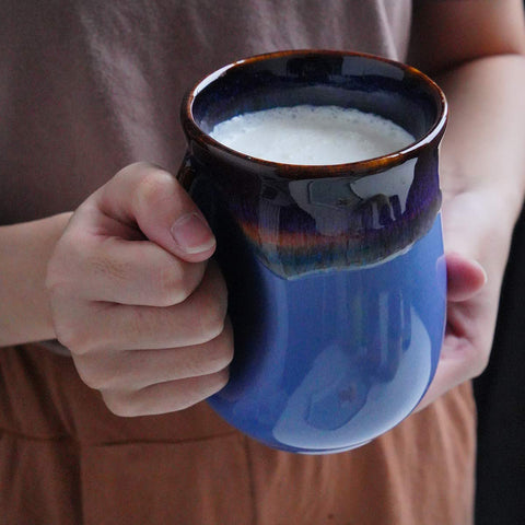 Microwave-safe icon and insulation cues on the Selamica mug.