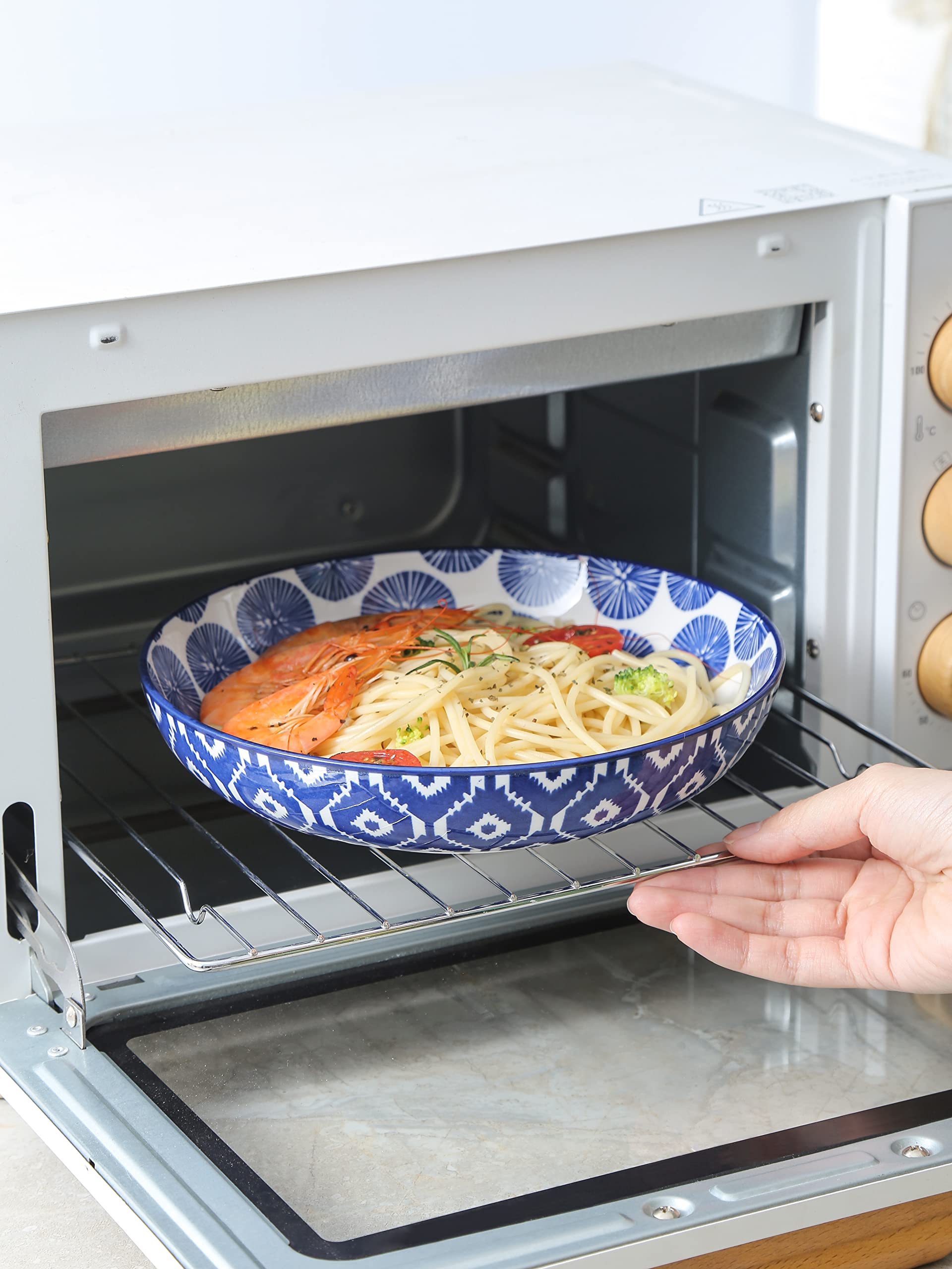 Selamica microwave-safe bowls ready for quick meals.