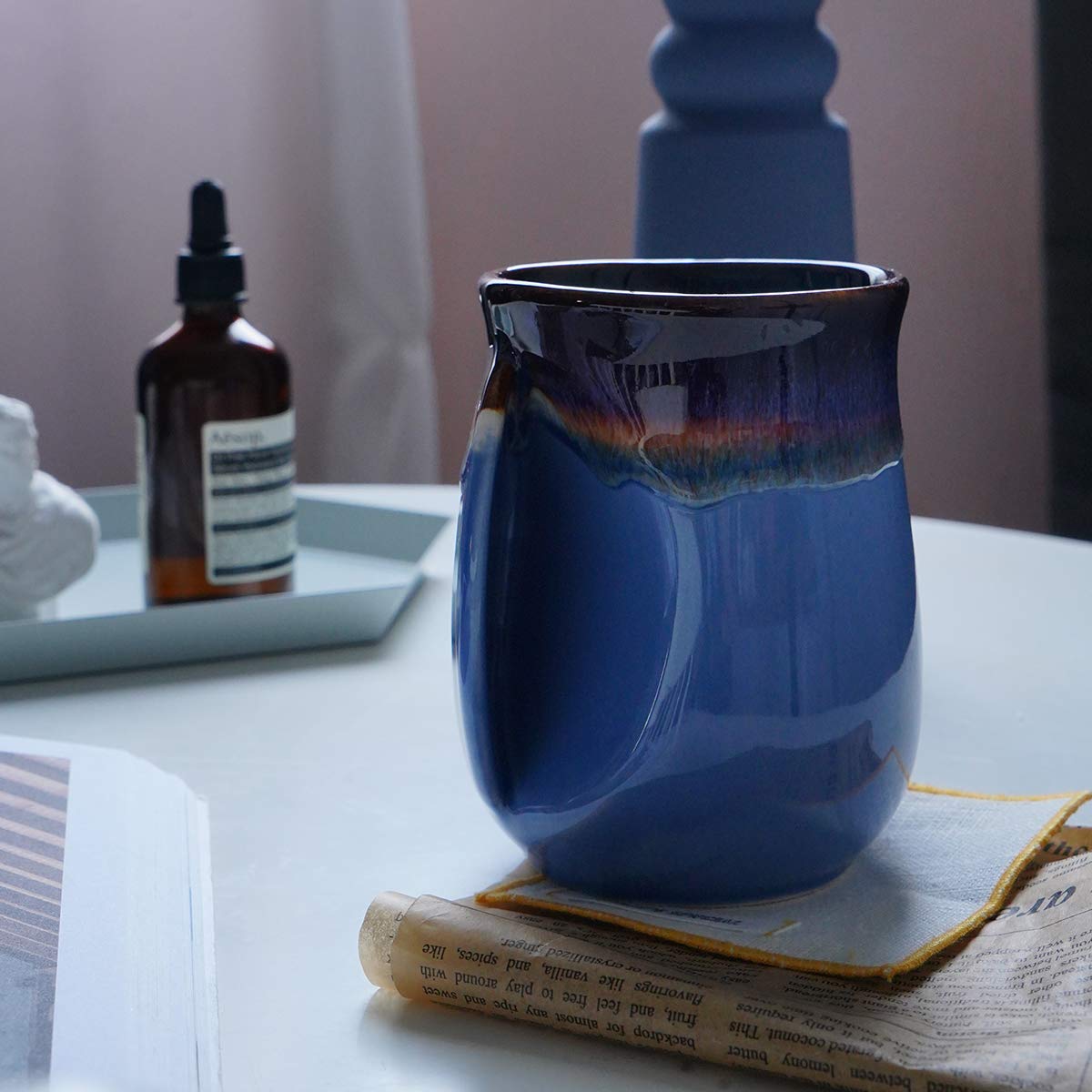 Close look at the glaze pattern on the Selamica mug.