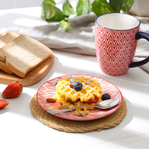 Selamica porcelain plate safe for dishwasher and microwave.