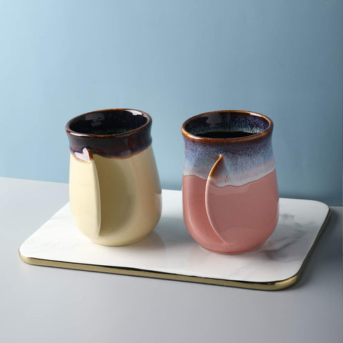Selamica right-handed mug ready for coffee or tea in mint finish.