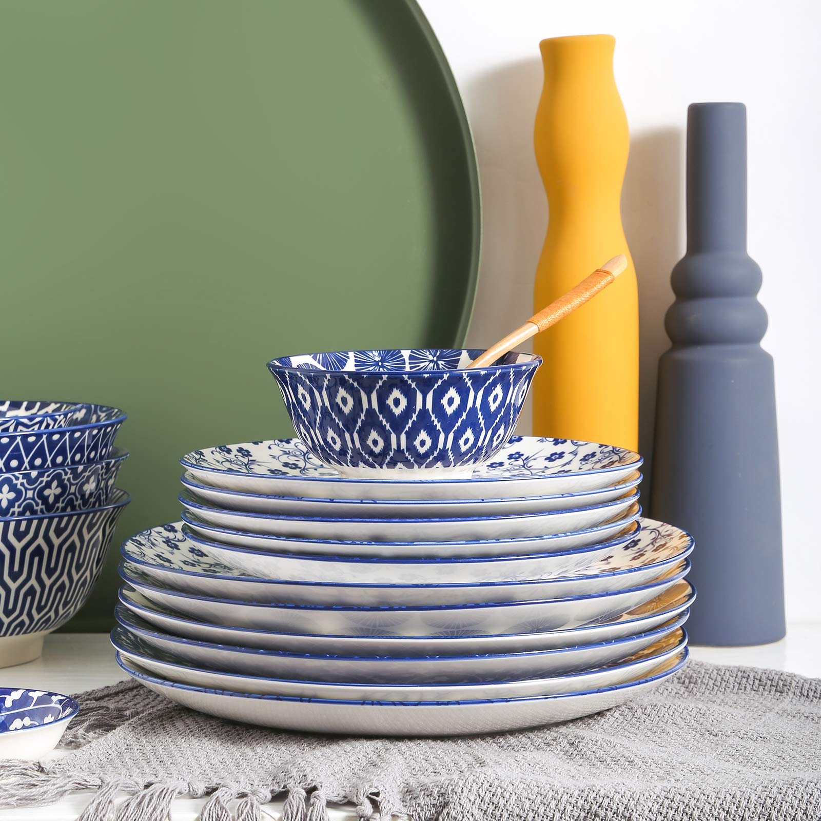 Selamica six-piece porcelain dinner plate set for gifting or daily use
