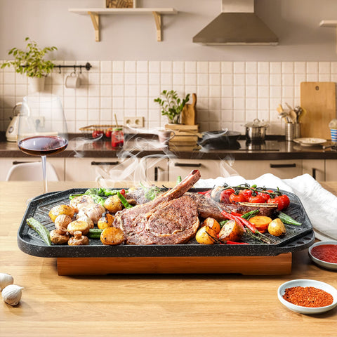 SENSARTE hanging hole for simple storage after cooking.