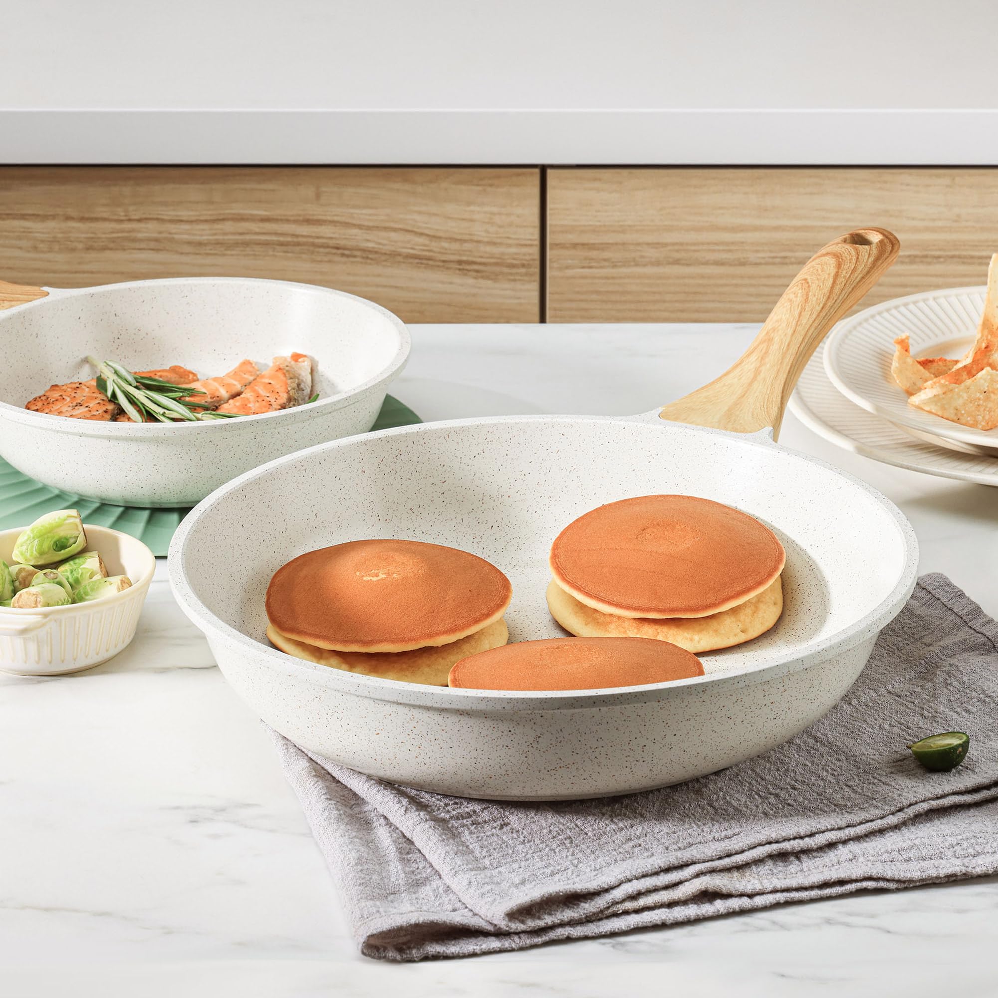 SENSARTE heavy-duty cast aluminum base resists warping and ensures durability.