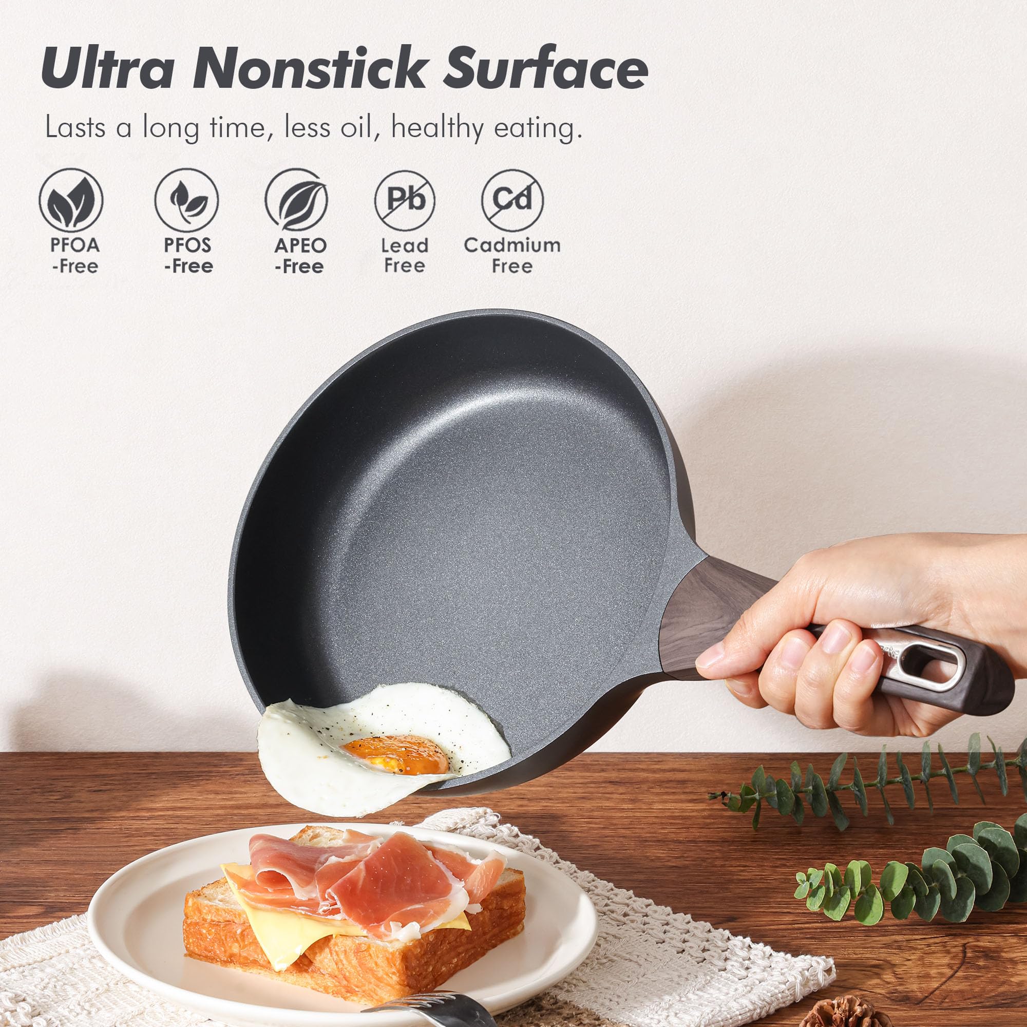 Sensarte ILAG nonstick surface visible for easy food release.