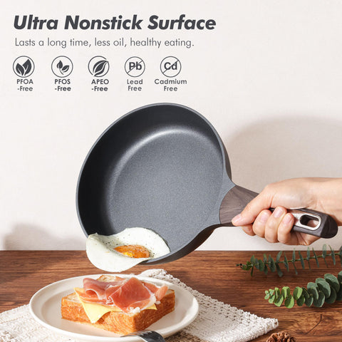 Sensarte ILAG nonstick surface visible for easy food release.