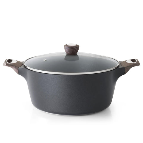 SENSARTE nonstick stock pot with lid for even heating and easy release.