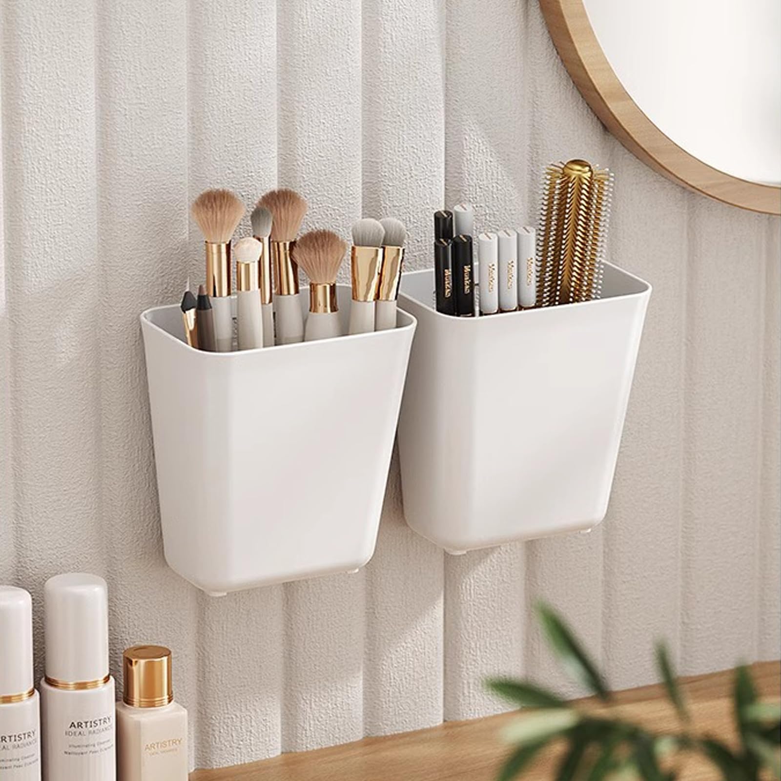 Senylanhxy desk-stationery organizer for small items keeps pens within reach.