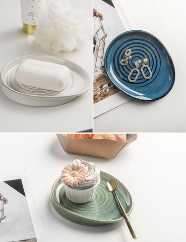A compact, farmhouse-inspired look that complements counters and stovetops.