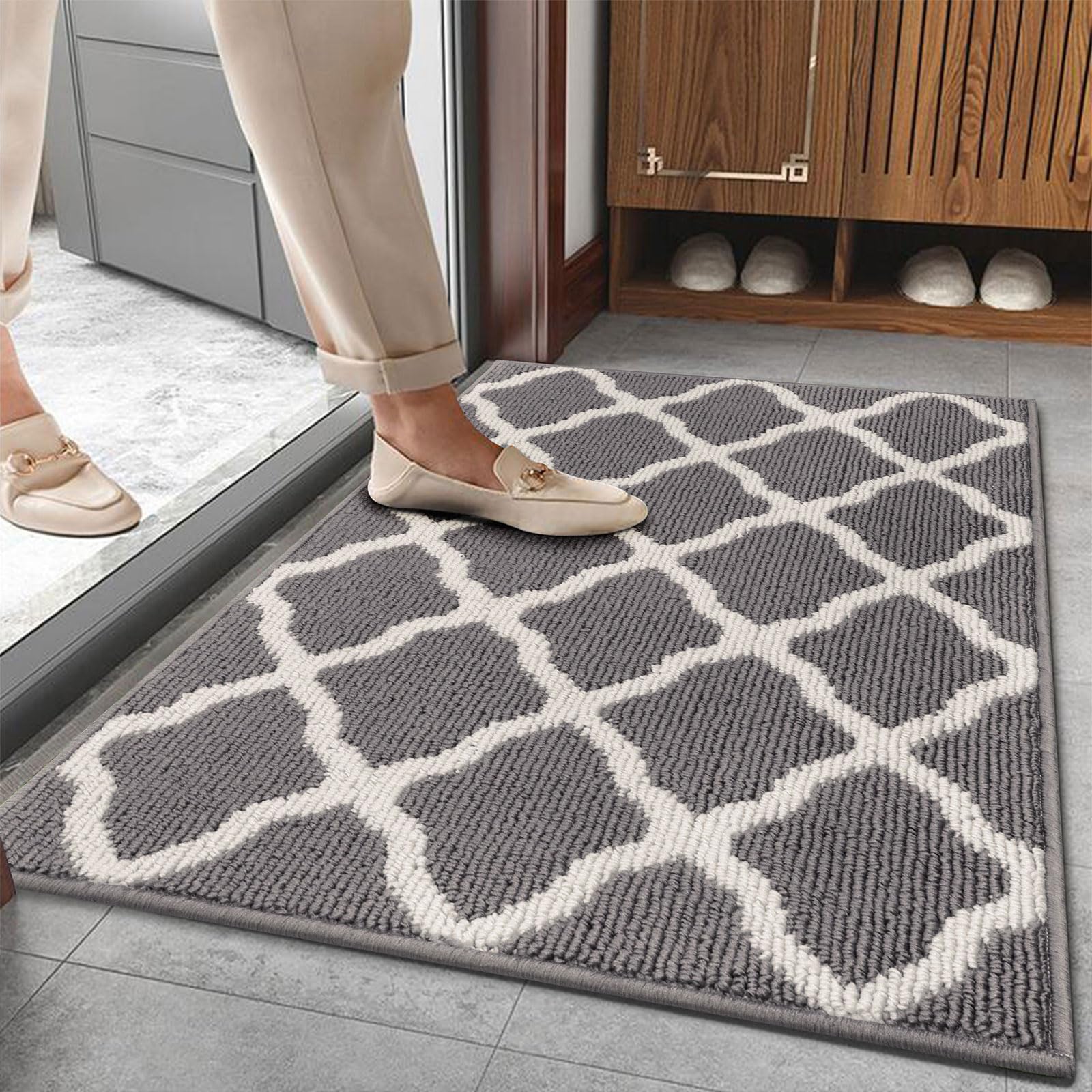SHACOS door mat front view: dense loop surface captures dirt and protects floors