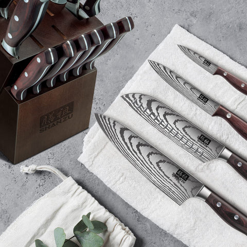 SHAN ZU knife block display protects blades and keeps counters tidy.